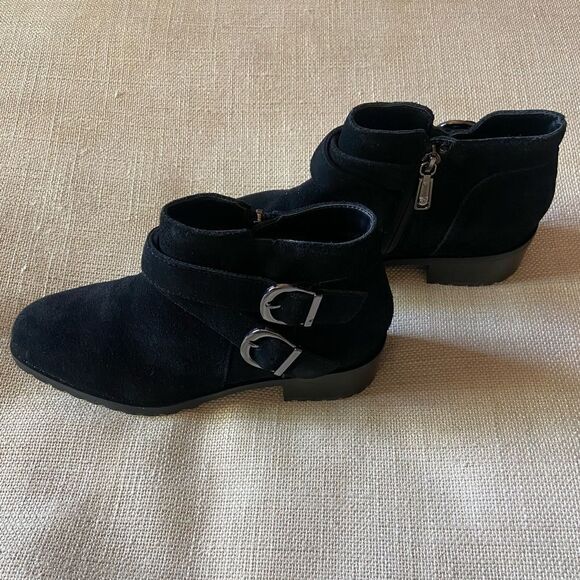 Sway Waterproof Bootie Black Suede Boots with Double Buckles Sz 6 - Picture 6 of 12